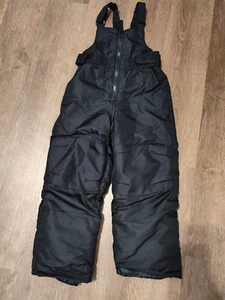 Baberos de nieve de invierno Cat & Jack para niños poco sexuales talla 4T negros - Imagen 1 de 6