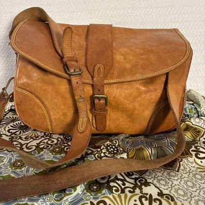 Bolsa carteiro de couro vintage Ralph Lauren com costura amarela intocada - Imagem 1 de 4