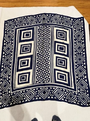 Bufanda ECHO Lunares Rosa Geométrica Retro Patrón Cuadrado 100% Seda De Colección Foto 1 de 4