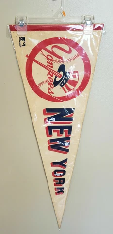 NEW YORK YANKEES VINTAGE MLB FELT PENNANT WITH HOLDER Cover