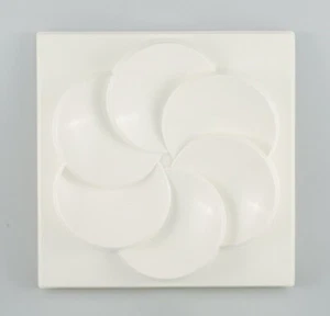 IKEA "Rabatt" wall decoration in white plastic. Verner Panton style. - Picture 1 of 6