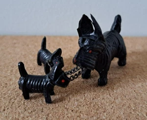 Vintage Miniature Dog Figures - Mum with Puppies - Plastic - Made in Japan - Picture 1 of 5