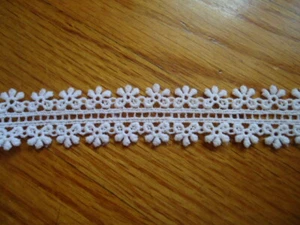 White Double Bow Trim With Latter Center 1” Wide 3 Yds - Picture 1 of 4