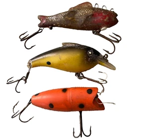 Vintage Fishing Lure Lot Plastic Spotted Top Water Diver Minnow Silver RedOrange - Picture 1 of 21