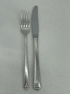 Horquilla y cuchillo Oneida 1945 Prestige BURDEOS (carne) parrilla 7 5/8" placa plateada - Imagen 1 de 3