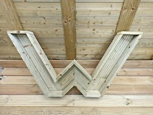 'W' Alphabet Garten Pflanzgefäß Buchstabenform Hochbeet Gartenarbeit Geschenk 60cm - Bild 1 von 3