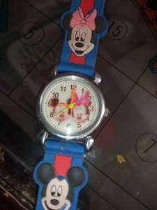 NICE KIDS MICKEY MOUSE QUARTZ WATCH, BLUE SILICONE STRAP,   NEW - Picture 1 of 3