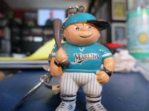 NWT Older FLORIDA MARLINS Teal Jersey L'il Brat 2" Tall Keychain Cover