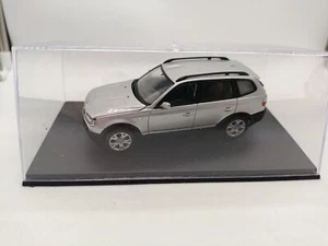 Bmw X3 silber 1/43 Kyosho + Vitrine - Bild 1 von 4