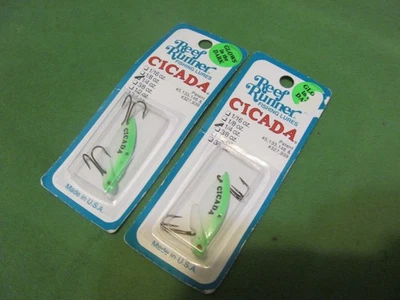 2) Reef Runner CICADA 1/4 oz. Señuelos brillantes verdes de 1 1/2". Foto 1 de 2