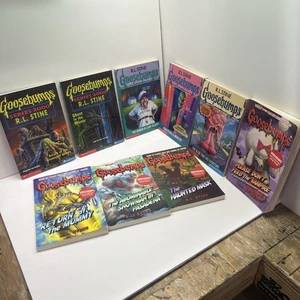 VTG Lot of 9 Goosebumps Paperback Books by R L Stine Scholastic Nine Books - Bild 1 von 12
