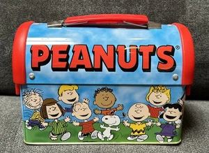 Kleine PEANUTS Metall Brotdose, United Feature Syndicate Snoopy Schulz - Bild 1 von 13