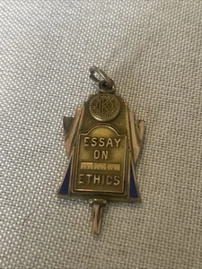 Vintage 10K Gold Kiwanis "Essay on Ethics" Award Medal - Blue Enamel 1940s 6g - Bild 1 von 7