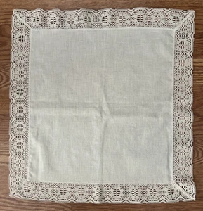 Quadratische Tischdecke Topper Schal/Spitzenborte Deckchen 17 1/2" x 18 1/2" - Bild 1 von 4