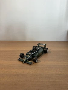 Modellauto Lotus 2105 MK4/79 FORMEL 1 RENNWAGEN MARTINI TISSOT - Bild 1 von 8