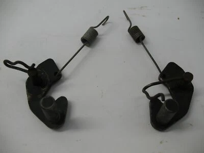 Kawasaki KS125 KS 125 1974 ganchos de asiento 53008-028 Foto 1 de 4