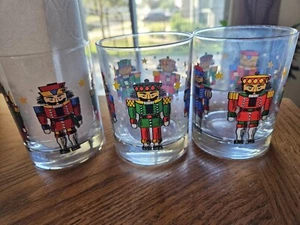 Vintage Nutcracker/Toy Soldiers Rock Glasses set of 3 Glasses 4.25” - Picture 1 of 4