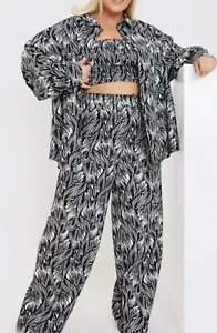 IN THE STYLE  Curve  - Jess Millichamp - Abstract Oversized Shirt and Trouser... - Picture 1 of 7