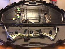 diamond archery compound bow. Comes with everything shown. Â 