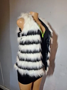 Beautiful Woman Celsius Premium Faux Fur Vest  Size Small With Tags - Picture 1 of 7