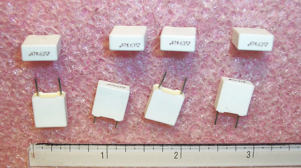 QTY (100) .47uf 63V 10% RADIAL METALLIZED FILM CAPACITORS 167-474K63E MALLORY - Image 1 of 1