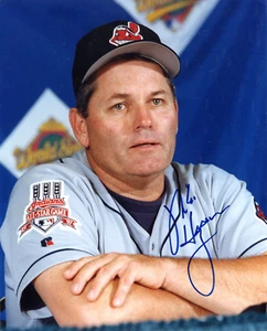 Mike Hargrove Autographed 8x10 Photo - Picture 1 of 1