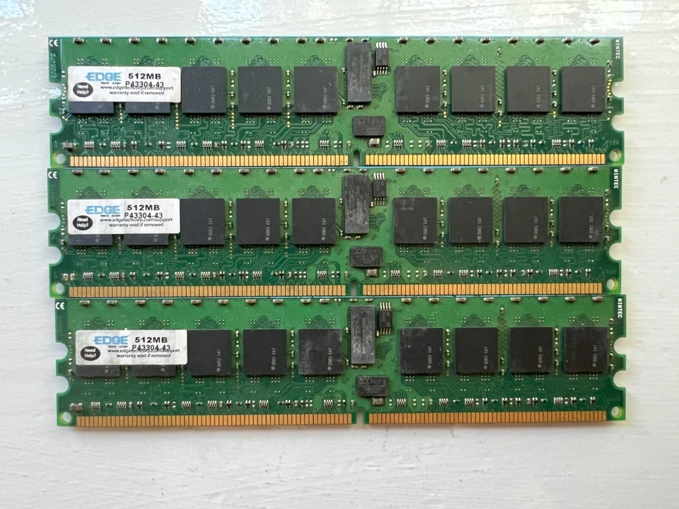 Módulo de memoria EDGE Tech DDR RAM PC2700U 333 MHz P43304-43 184 pines Foto 1 de 1