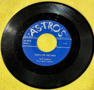 RARE Obscure Latin 45 RPM Records - Nat Garcia  -  ASTROS 102  - VG- to VG+ - Image 1 of 2