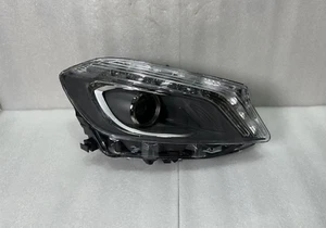 Mercedes Benz A-grade W176 Xenon Right headlight 2012-2015 EU - Picture 1 of 5