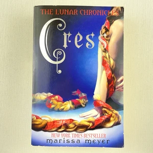 The Lunar Chronicles: Crest By Marissa Meyer ISBN 9780141340159 - Picture 1 of 12