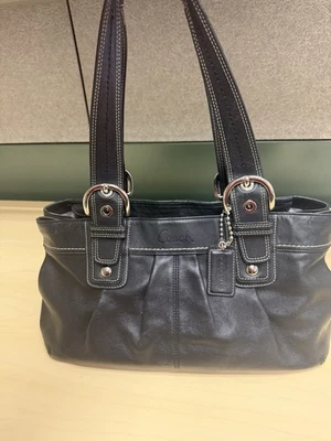 ТРЕНЕР Hampton Soho сумочка F13732 плиссированные черной кожи наплечная сумка - Изображение 1 из 4