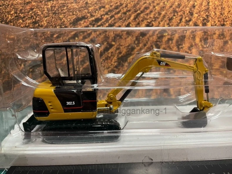 1/32 Scale CAT 302.5 Multi-Purpose Crawler Excavator Model - Image 1 of 4