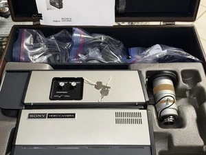 Videocámara Sony AVC-3260 Estuche ENCENDIDO 3 Cables Lente Zoom Manual - Imagen 1 de 24