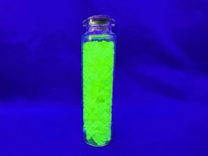 Frasco grande de vidrio de uranio de ópalo vaselina triturada brilla 8 cm de alto Cerium Vile - Imagen 1 de 7