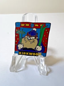 Vintage Kirkwood Ski Resort Pin Tasmanian Devil TAZ Pinback 1" x 1" - Bild 1 von 2
