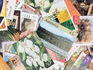 500 UNFRANKED UNCANCELLED AUSTRALIAN 45c STAMPS OFF PAPER $225 FACE VALUE - Foto 1 di 3