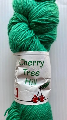 Skein CHERRY TREE HILL SUPER SOCK SOLID Yarn Merino Wool EMERALD GREEN 420 Yards - Image 1 of 3