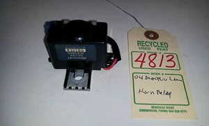 2004 Mitsubishi Montero Limited Horn & Buzzer Relay OEM MB649187 #4813 - Bild 1 von 7