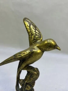 Estatuilla de colibrí de metal vintage tono plata pájaro pesado en decoración de flores 6,5" - Imagen 1 de 6