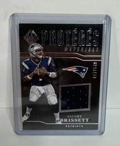 2017 Panini Majestic Proteges Materials 117/149 Jacoby Brissett #PM-10 Patriots - Foto 1 di 2
