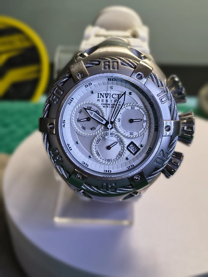 Invicta Bolt Edición Artica Modelo 26266 Edición Limitada Foto 1 de 4