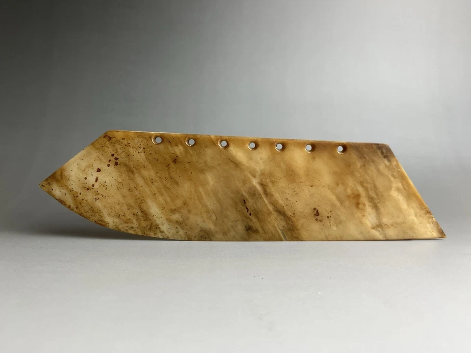 Pingente de faca raro chinês cultura Qijia jade branco sete furos - Imagem 1 de 4