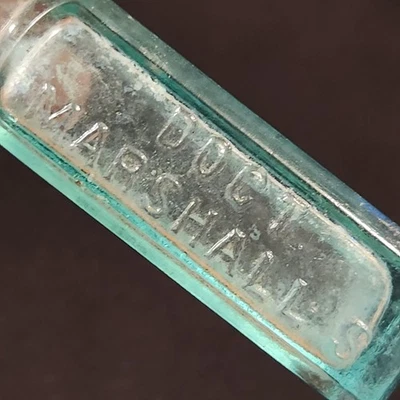 Botella de vidrio de tabaco Doct Marshall's Catarrh botella de medicina de vidrio antigua de colección Foto 1 de 4