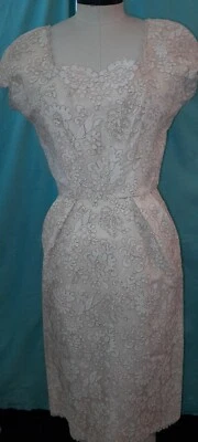 Vestido de Cóctel De Colección Años 50 Personalizado VALENTINA Desnudo Encaje Ilusión Marilyn Movible RARO S Foto 1 de 4