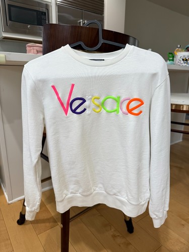 Felpa bambino Young Versace nuova con etichetta con logo multicolore. Taglia 12