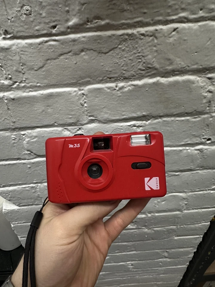 Kodak M35 35mm Film Camera with Flash (Flame Scarlet) BODY ONLY - Image 1 of 1