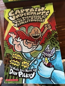 Captain Underpants and the Terrifying Return of Tippy Tinkletrousers Book #9 - Picture 1 of 1