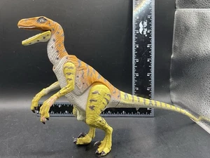 Vintage 1997 Jurassic Park Snap Jaw Velociraptor - Picture 1 of 4