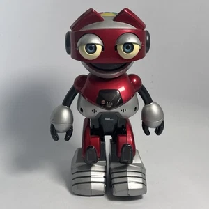 OTTOBOT Tiger Electronics 2001 Red And Silver Robot Moves Talks Works Tested - Picture 1 of 11