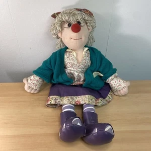 Sofá grande cómodo abuela Garbanzo 22” 1997 muñeca de peluche Commonwealth RARO - Imagen 1 de 16
